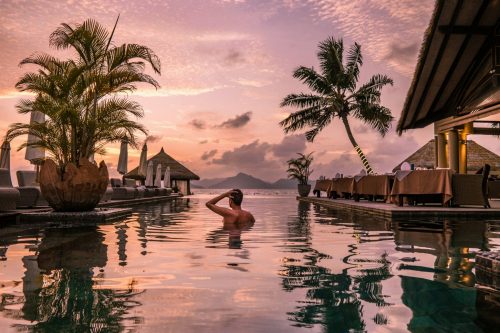 Luxury,Swimming,Pool,In,Tropical,Resort,,Relaxing,Holidays,In,Seychelles