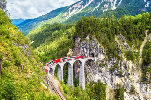 Train, Landwasser Viadukt, Switzerland Shutterstock 1619246908